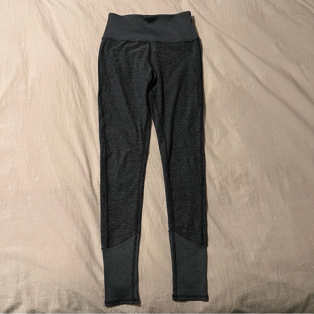 High waisted grey Alo yoga leggings